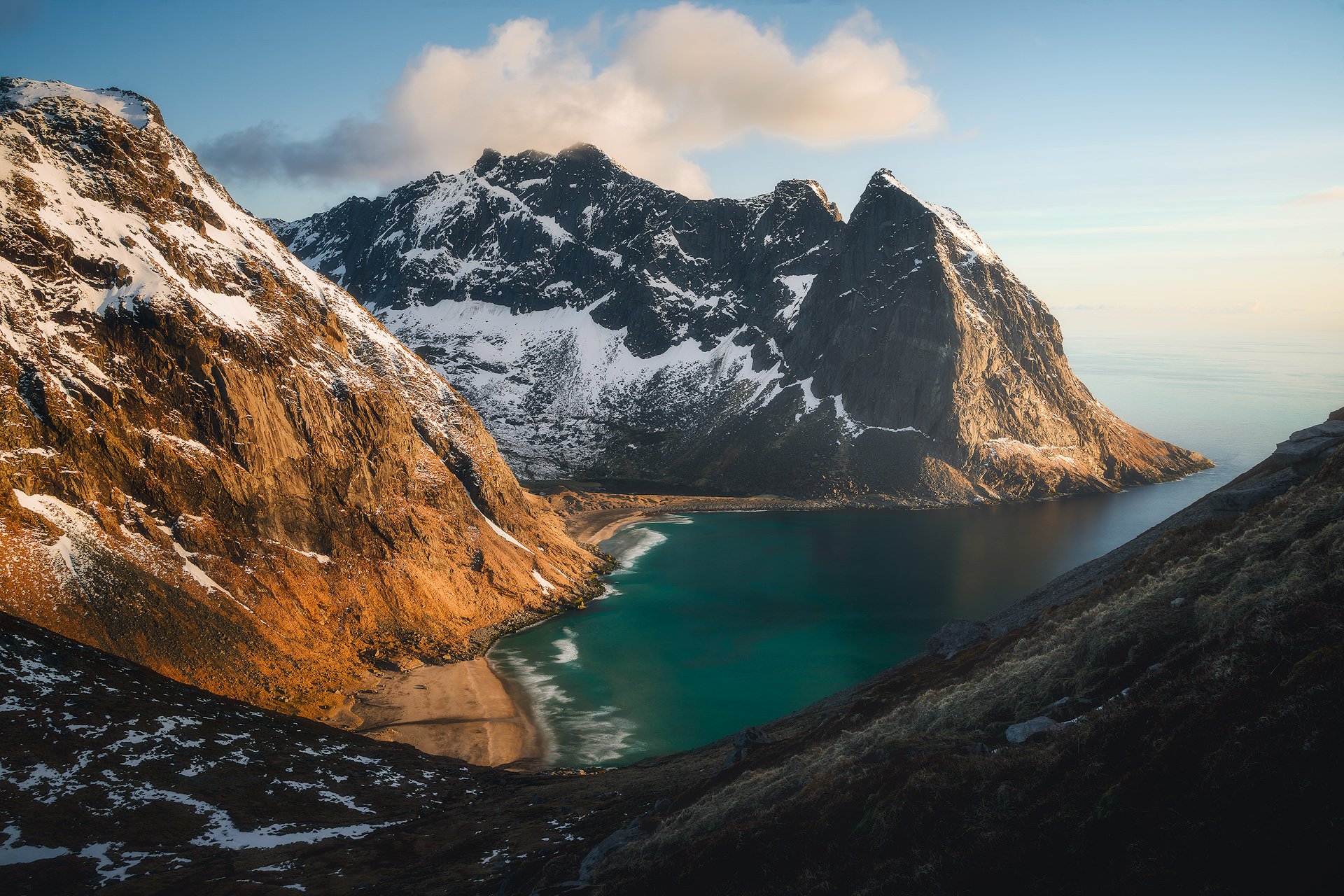 Norway-Lofoten-Kvalvika-05-20-7.jpg