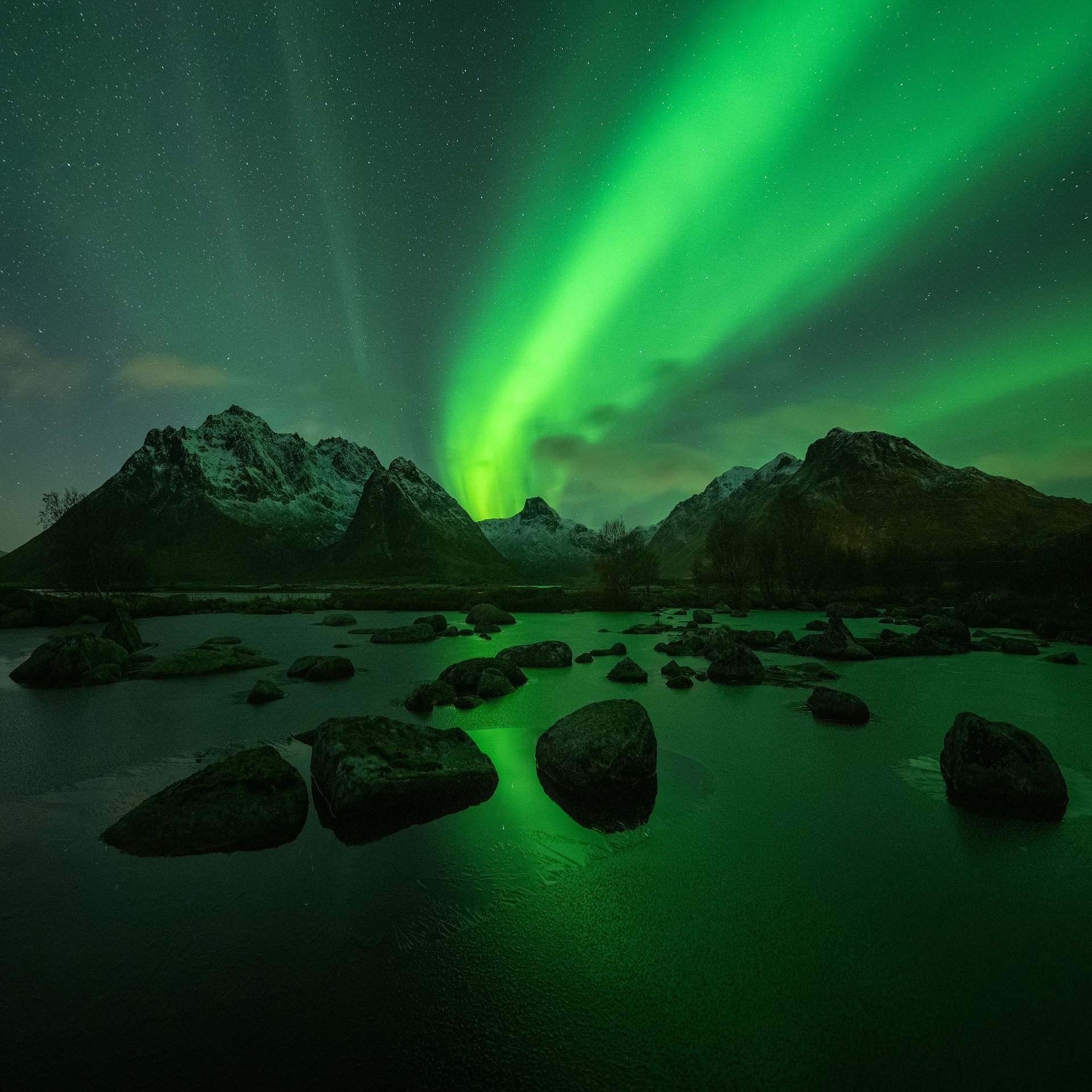 IG-Norway-Lofoten-Aurora-10-20-2.jpg