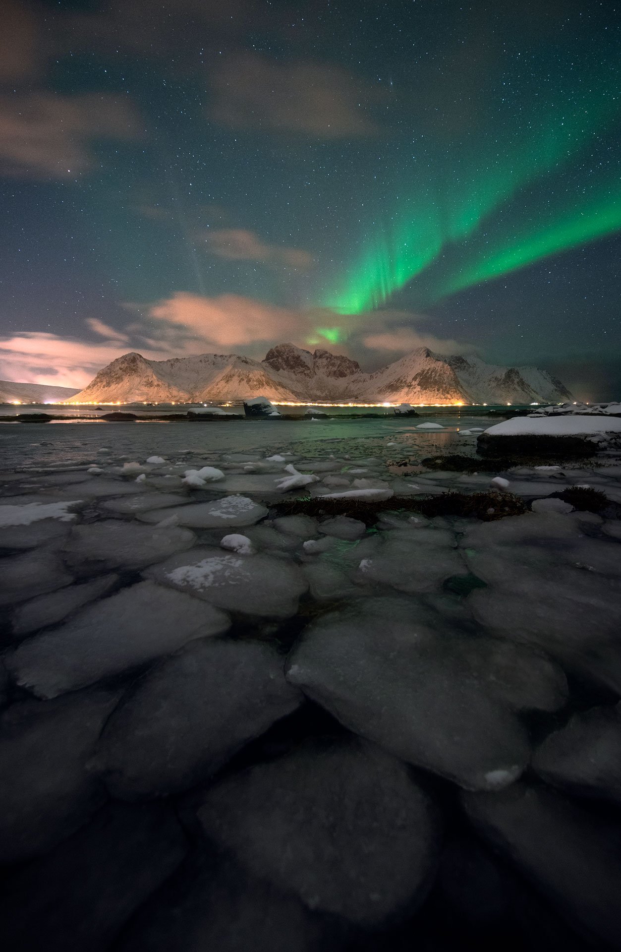 Lofoten-Aurora-02-21-6.jpg