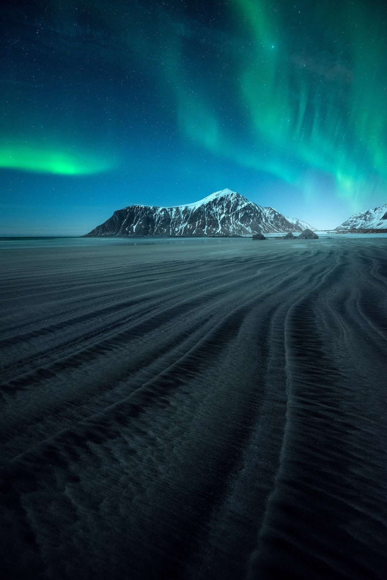 Lofoten-Aurora-Skagsanden-04-20-1.jpg