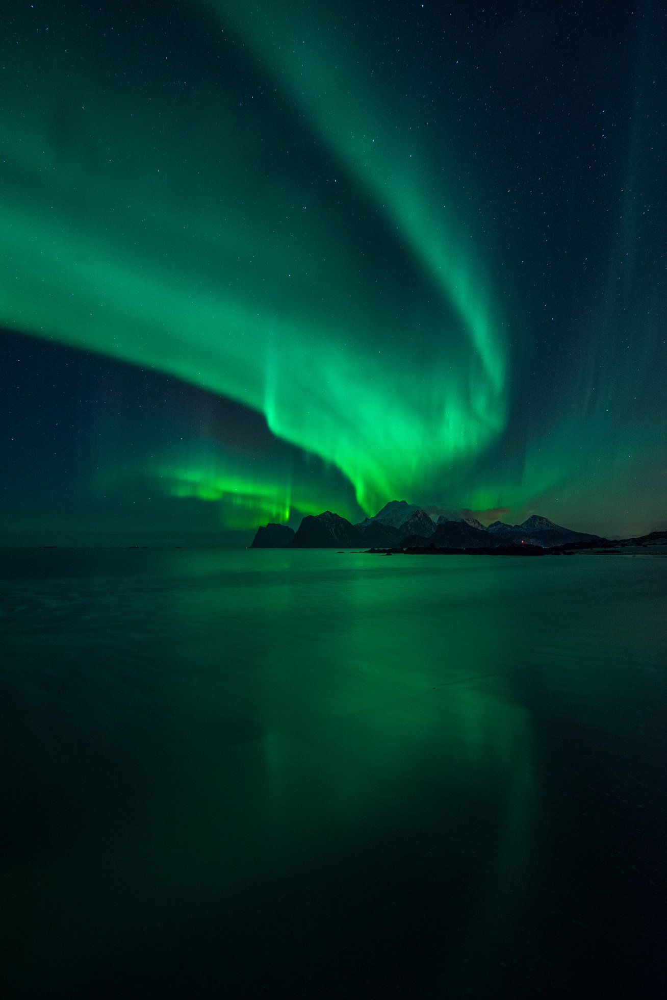 Lofoten-Myrland-Aurora-2.jpg