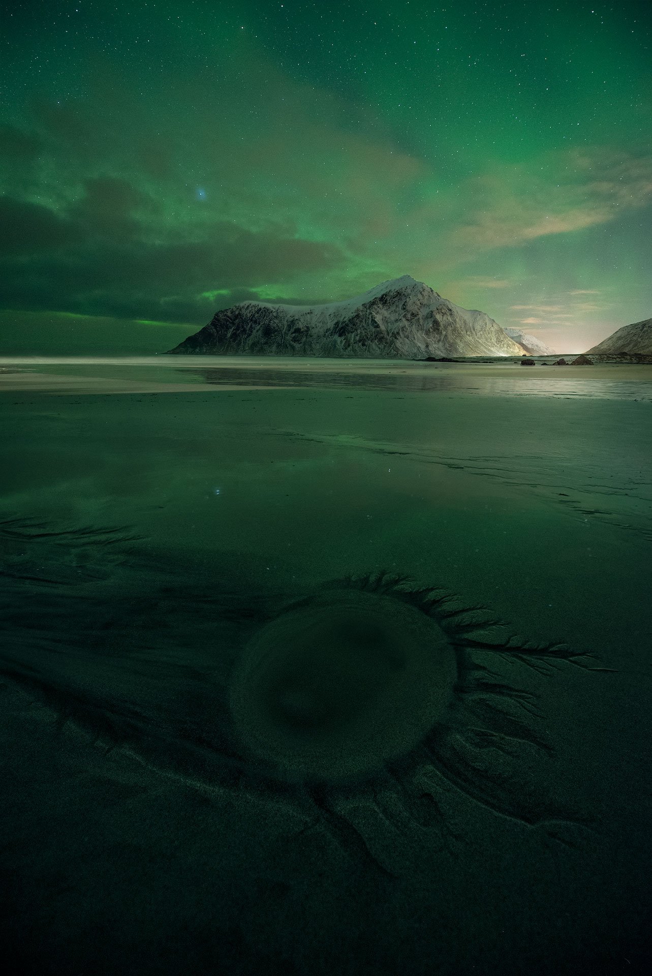 Lofoten-Skagsanden-Aurora-01-21-1.jpg