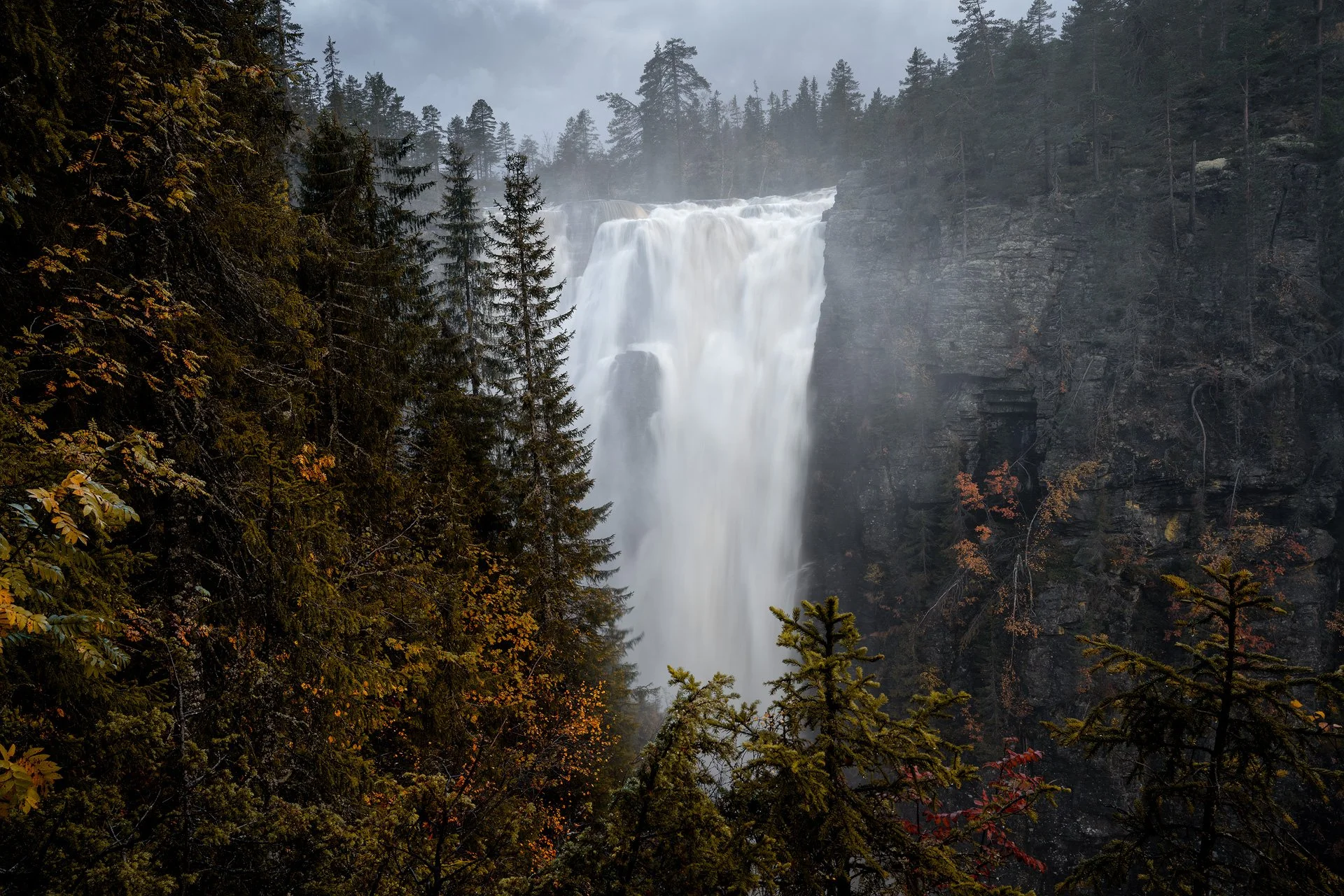 Norway-Juvefossen-10-21-1.jpg