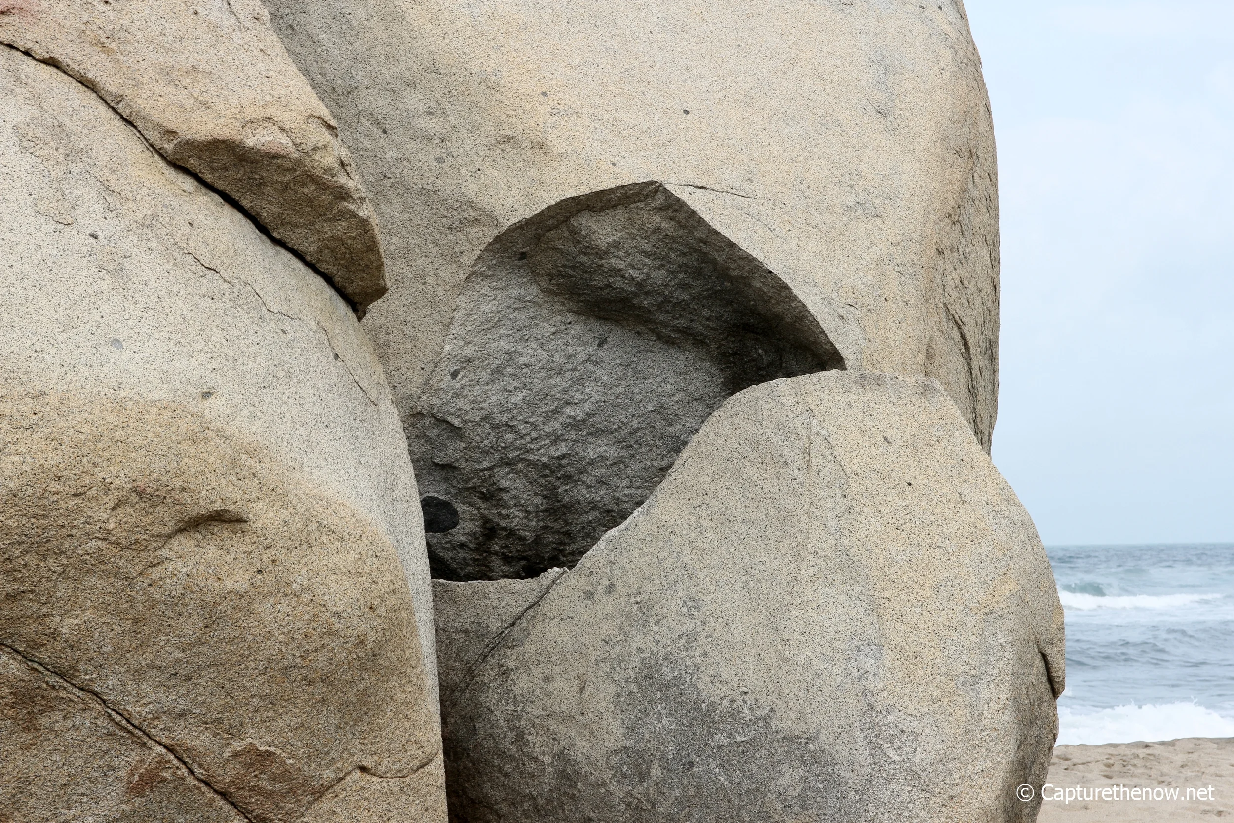 Head stone - Tayrona - Colombia (2012)