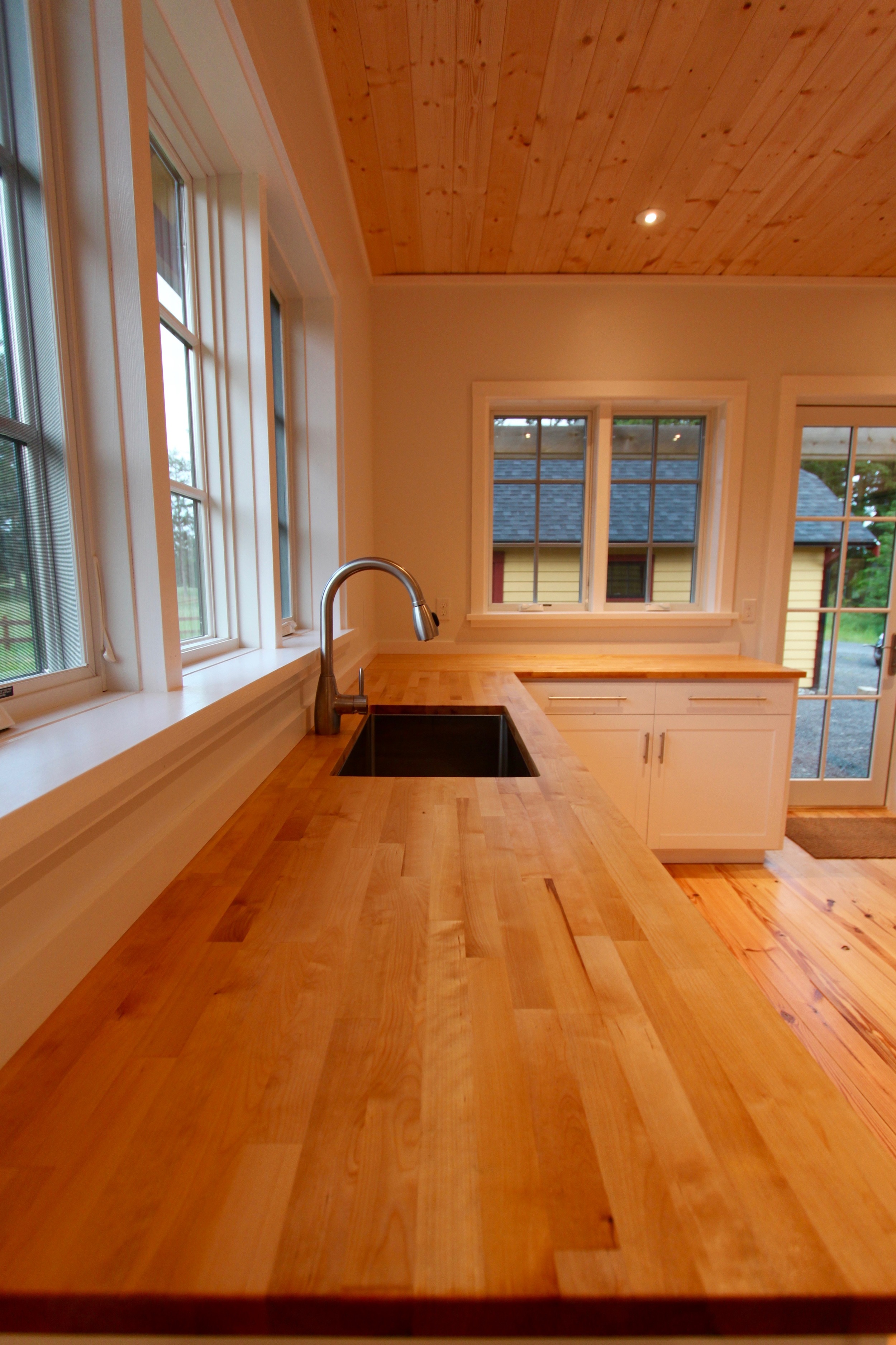 Freshly oiled beech butcher block