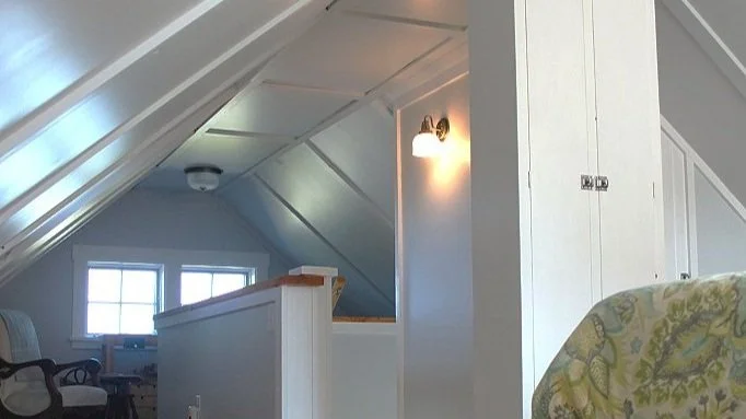 Beekeeper's Bungalow — THE small HOUSE CATALOG