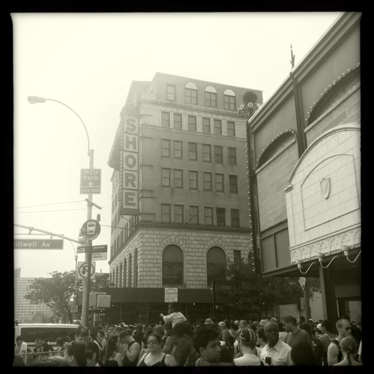 Jimmy Lens, Claunch 72 Monochrome Film, No Flash, Taken with Hipstamatic