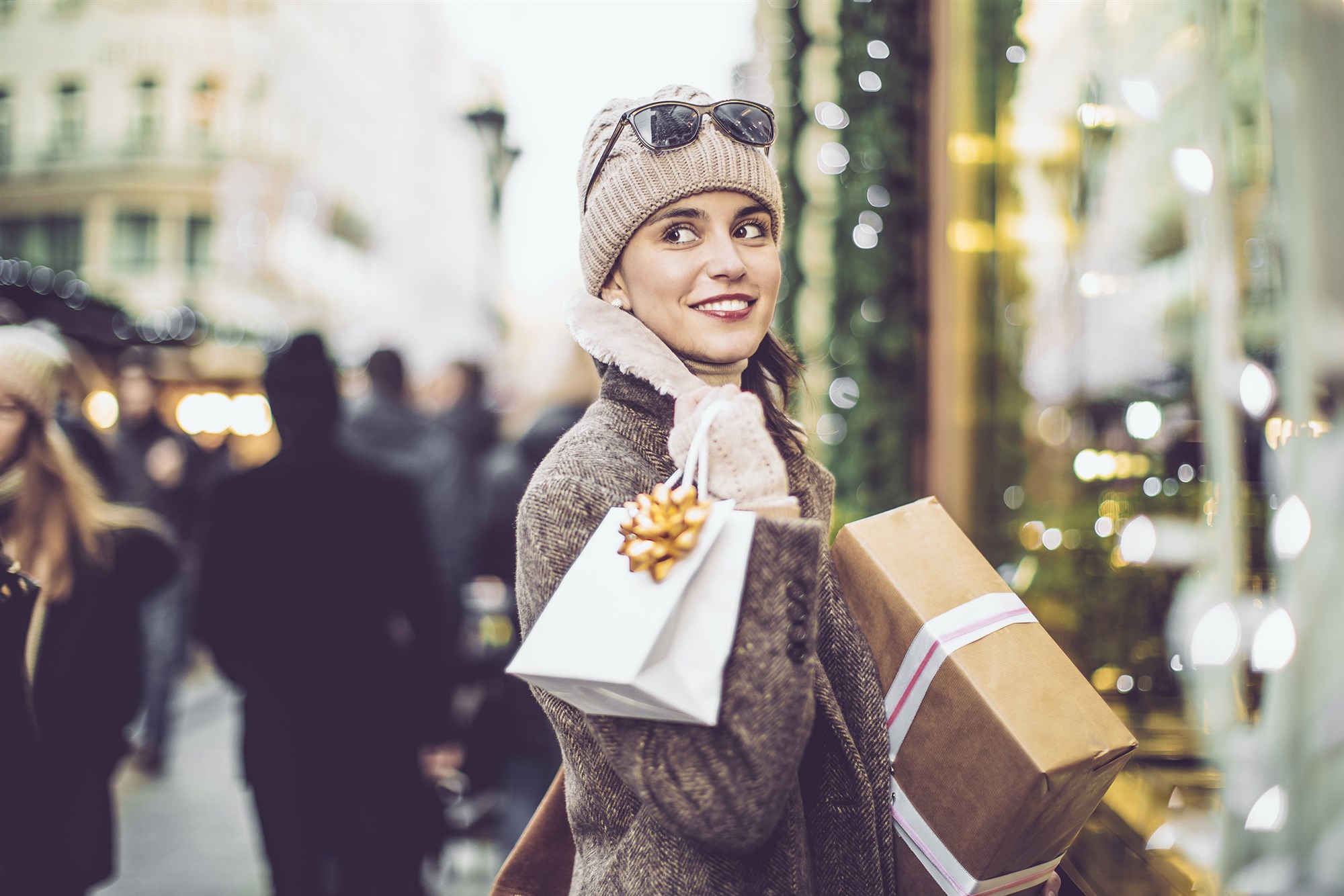 Compulsive spending: How to avoid impulse purchases this holiday season