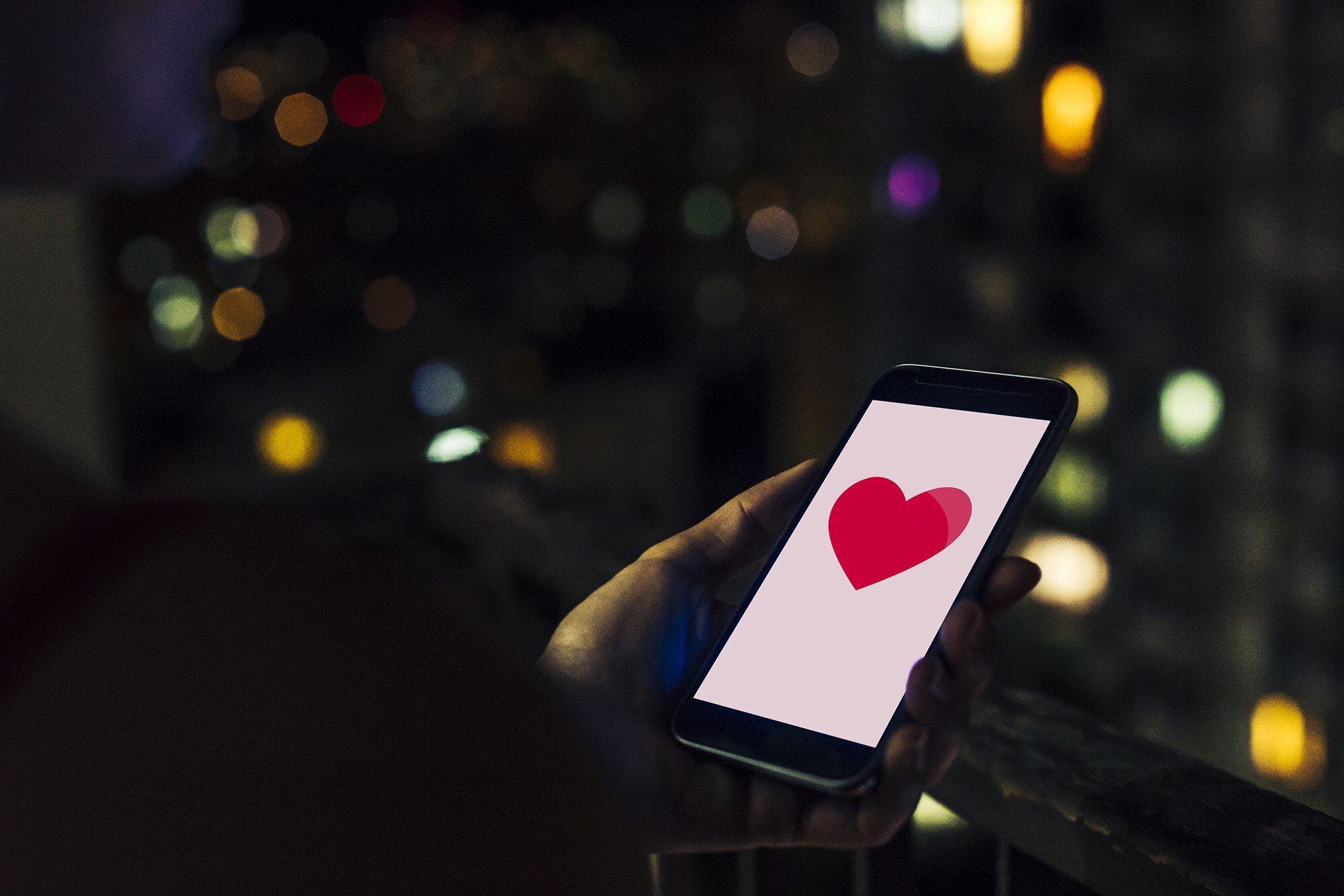 Ask the experts: How do I make a good online dating profile?