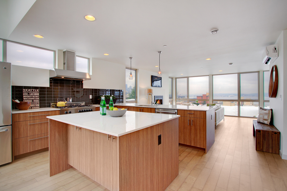Living Area 2.jpg