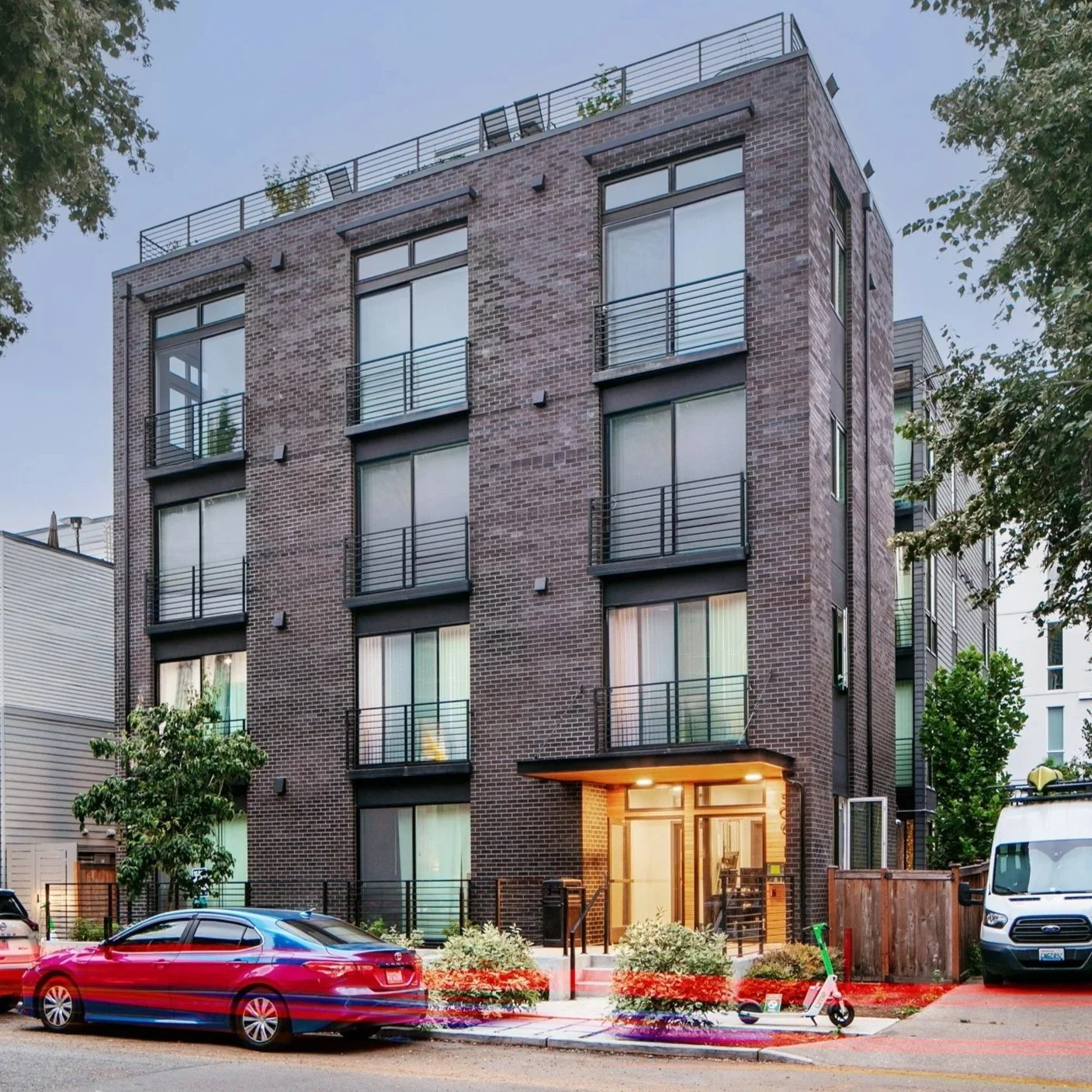 506 10TH AVE E APARTMENTS