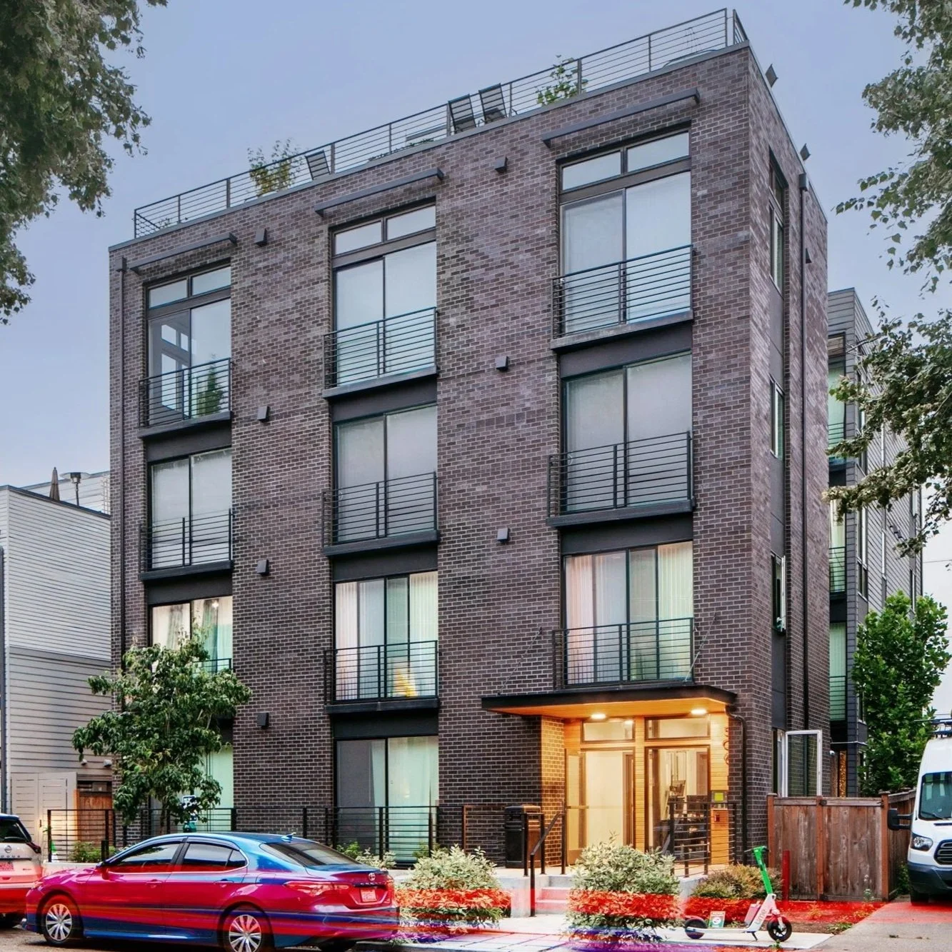 506 10TH AVE E APARTMENTS