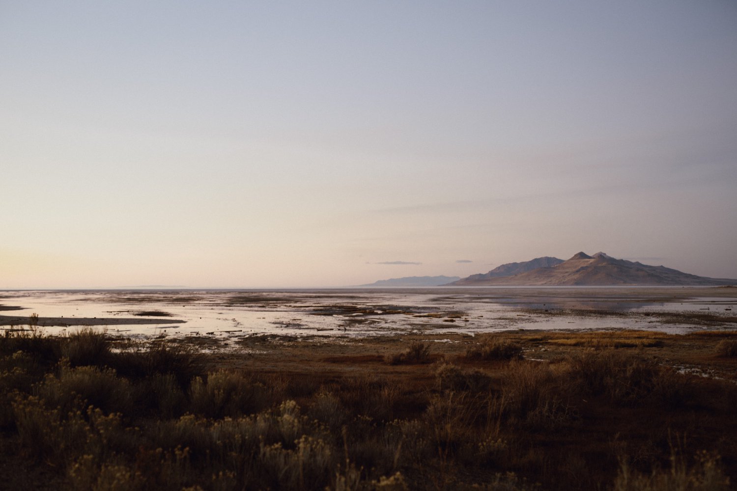 salt-lake-desert-engagement-photography_0034.jpg