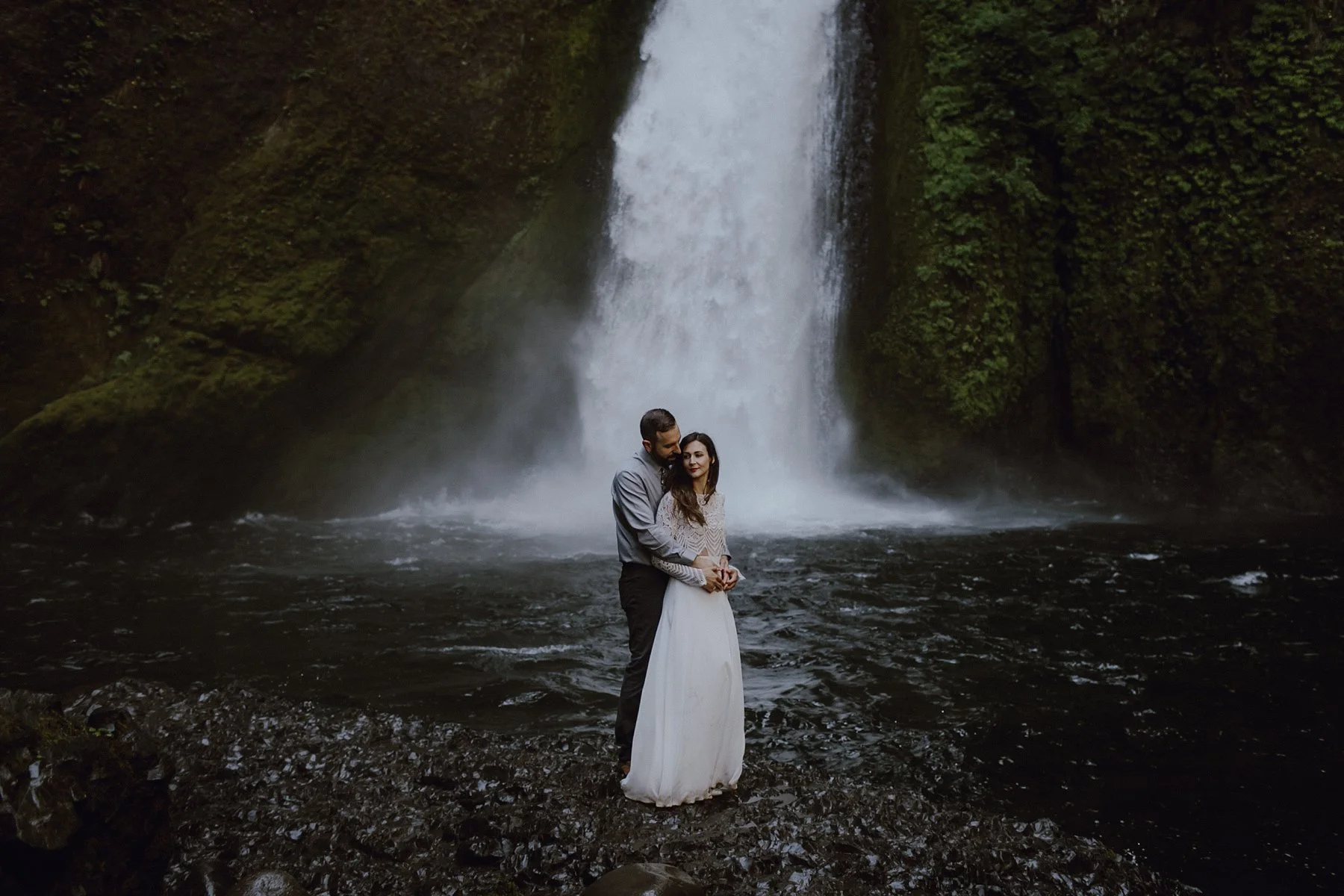An elopement at Wahclella Falls