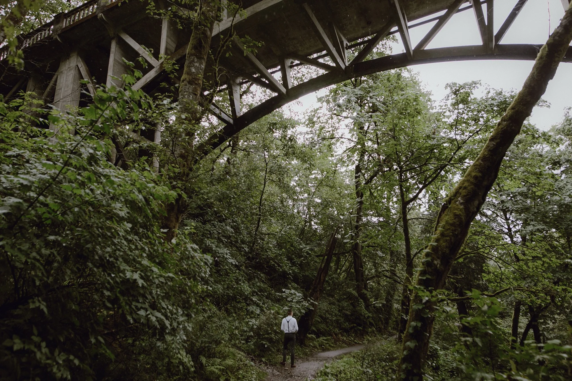 oregon-waterfall-elopement-wedding_0006.jpg