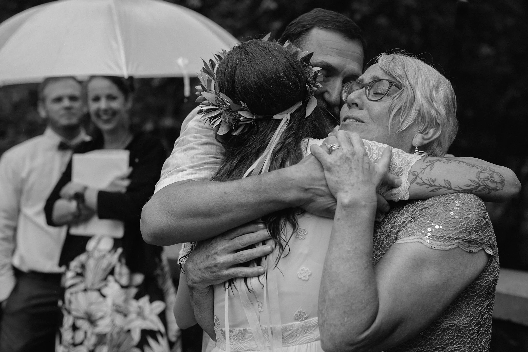 oregon-waterfall-elopement-wedding_0034.jpg