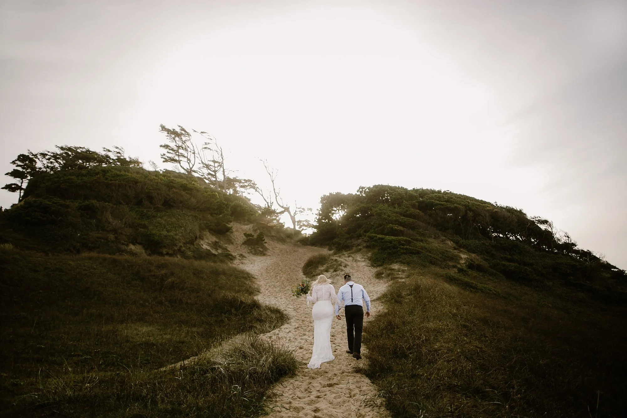 cape-kiwanda-elopement-wedding_0024.jpg