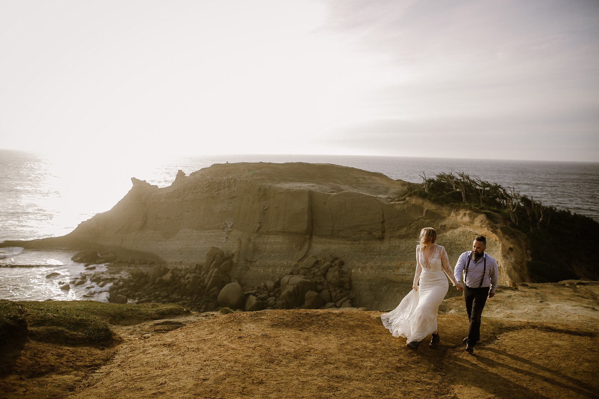 An Oregon Coast sunset elopement wedding