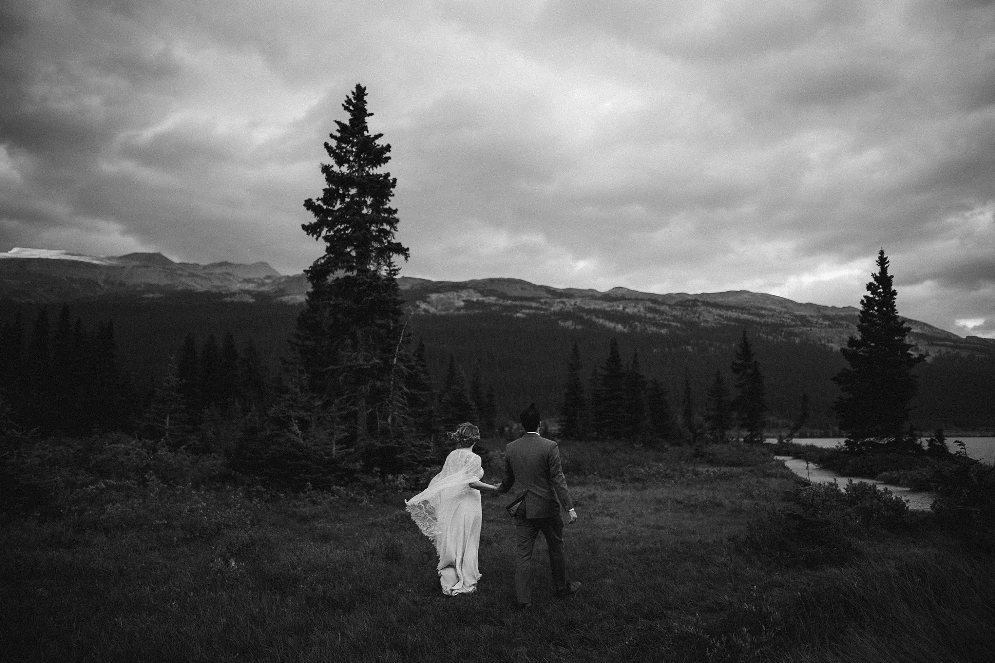 banff-canada-elopement-wedding_0047.jpg