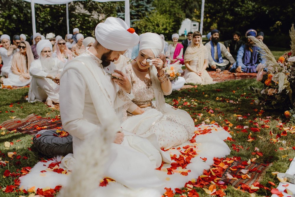 bohemian-inspired-sikh-wedding_0012.jpg