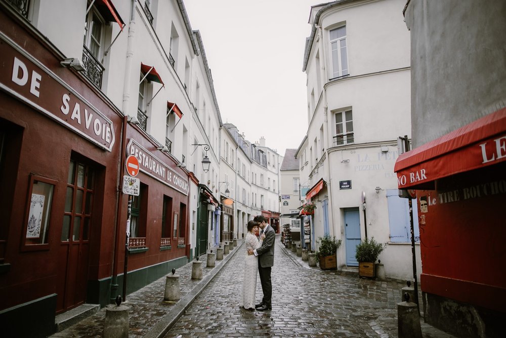 An elopement wedding at Parc Monceau in Paris, France