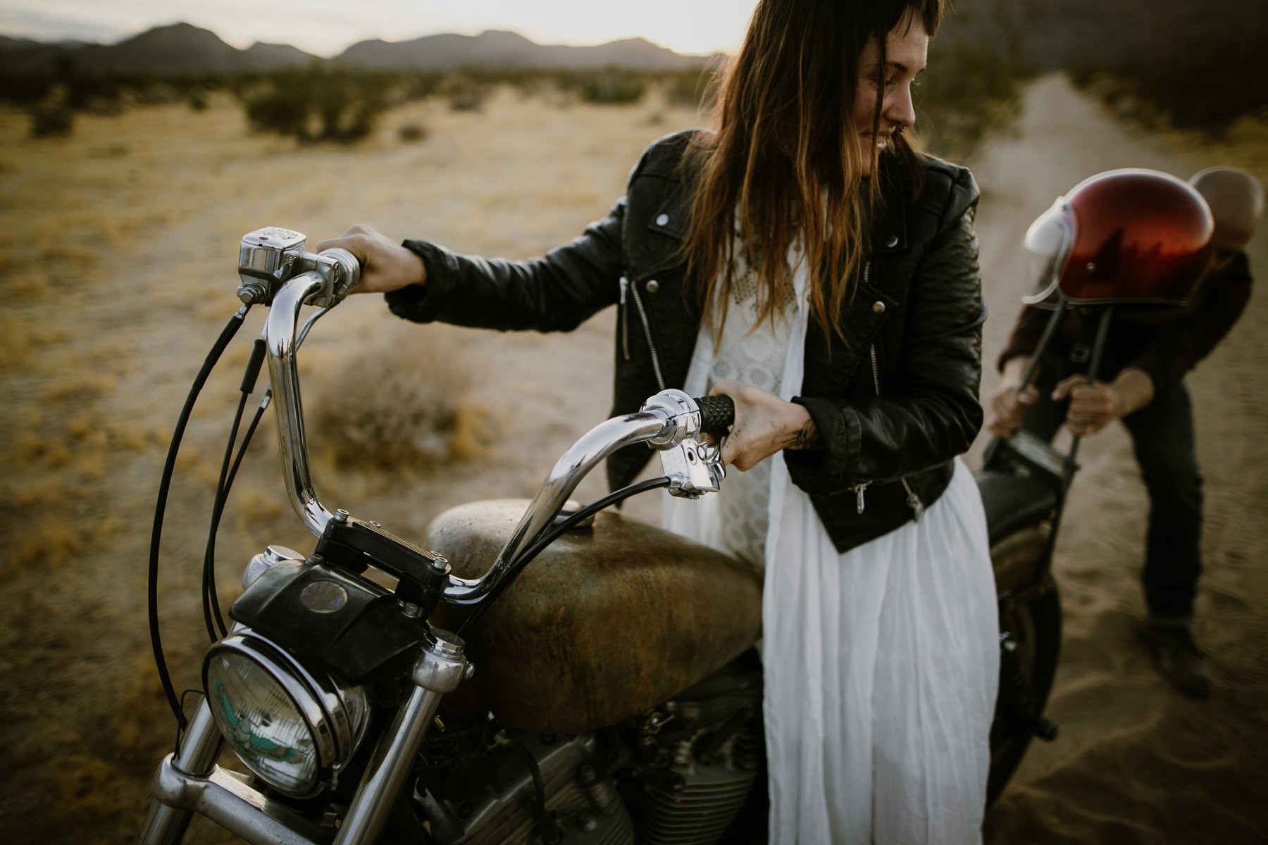 motorcycle-elopement-in-joshua-tree_0027.jpg