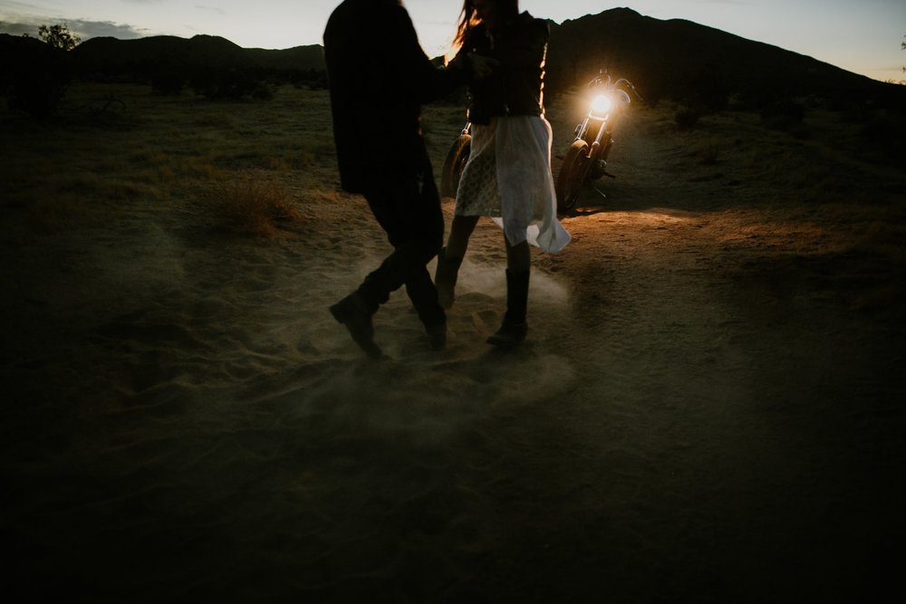 motorcycle-elopement-in-joshua-tree_0036.jpg