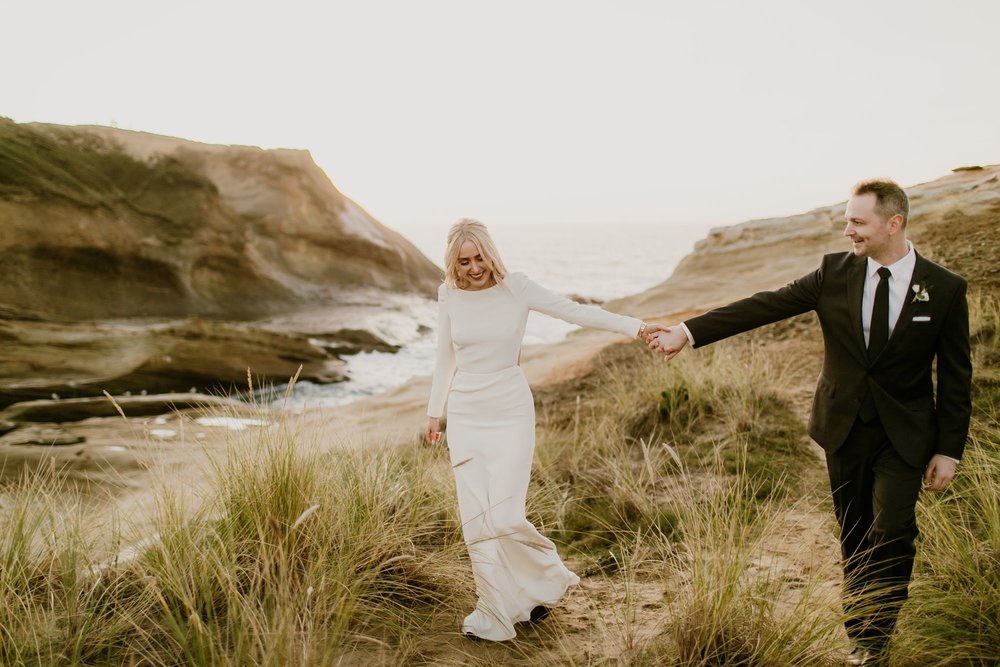 Celebrating their Oregon Coast elopement