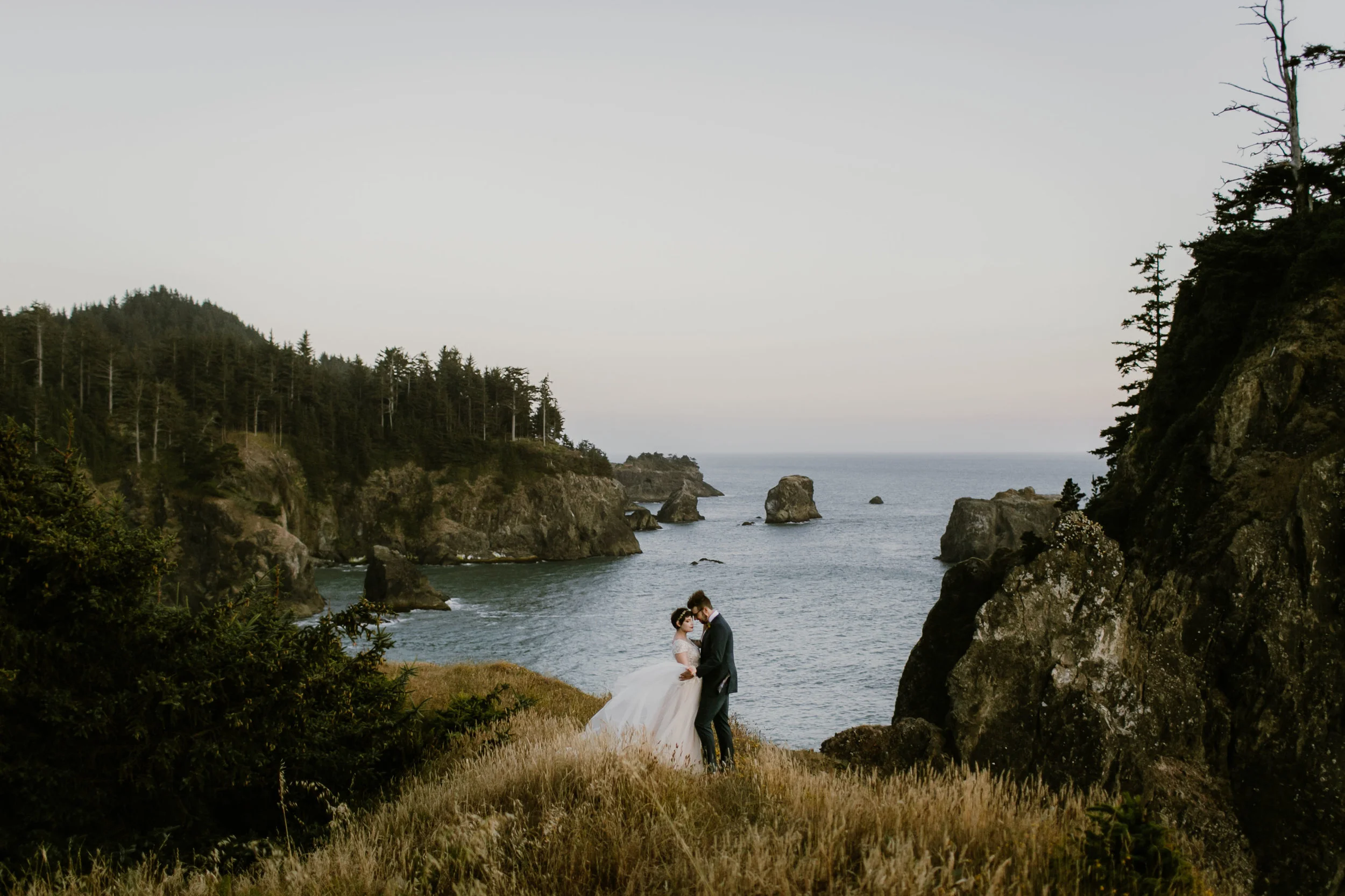 Colorful Crook Point Wedding with Epic Coastal Views