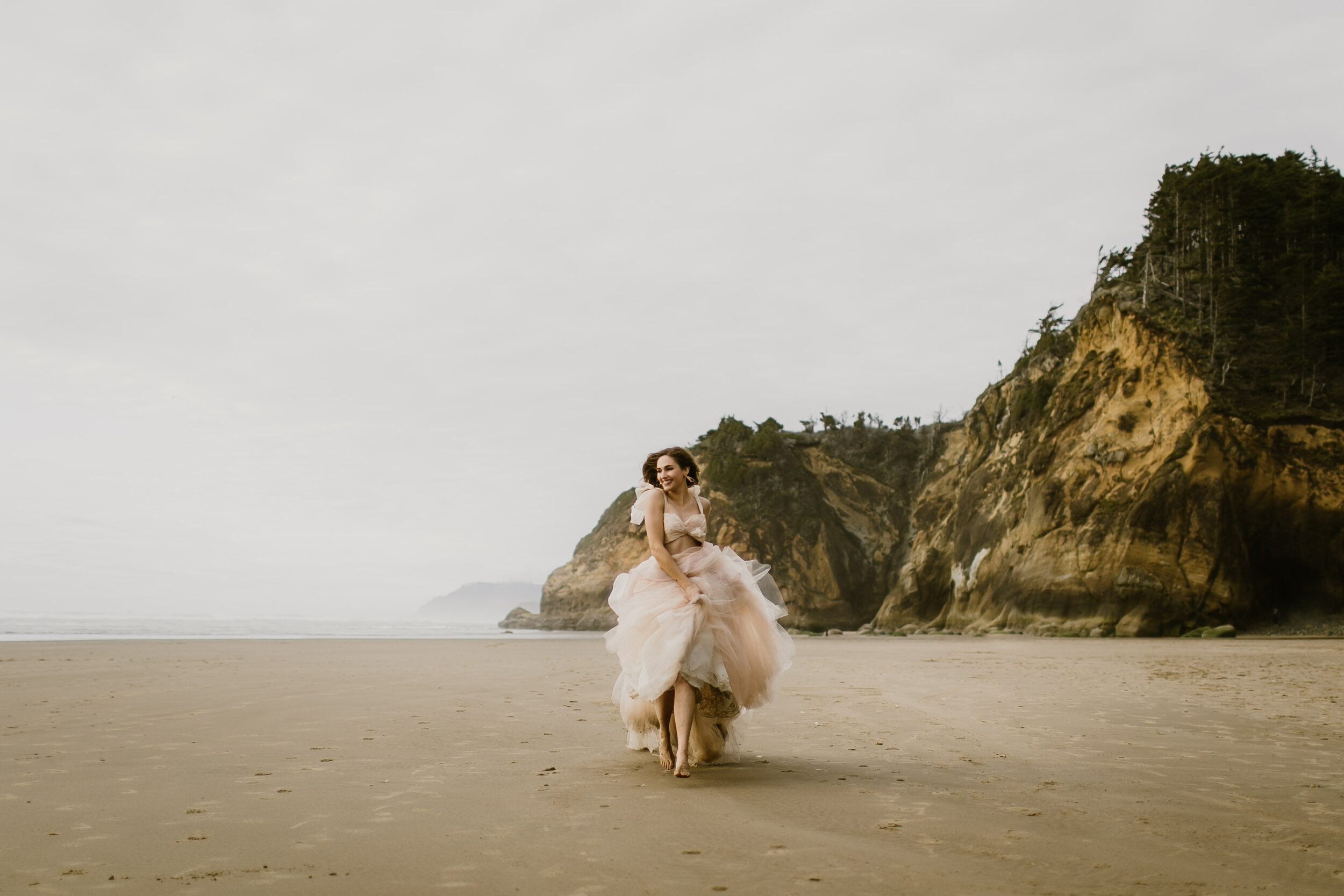 hug-point-elopement-oregon-coast-8.jpg