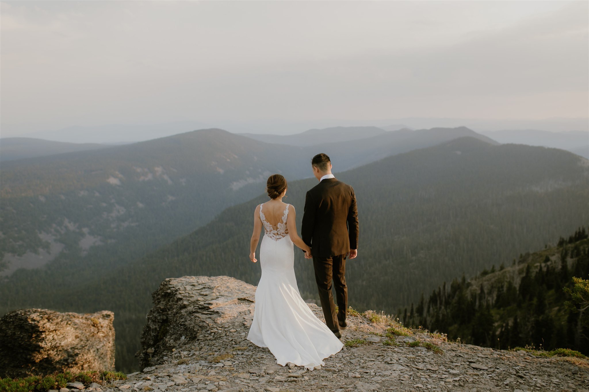 Adventure elopement in Oregon