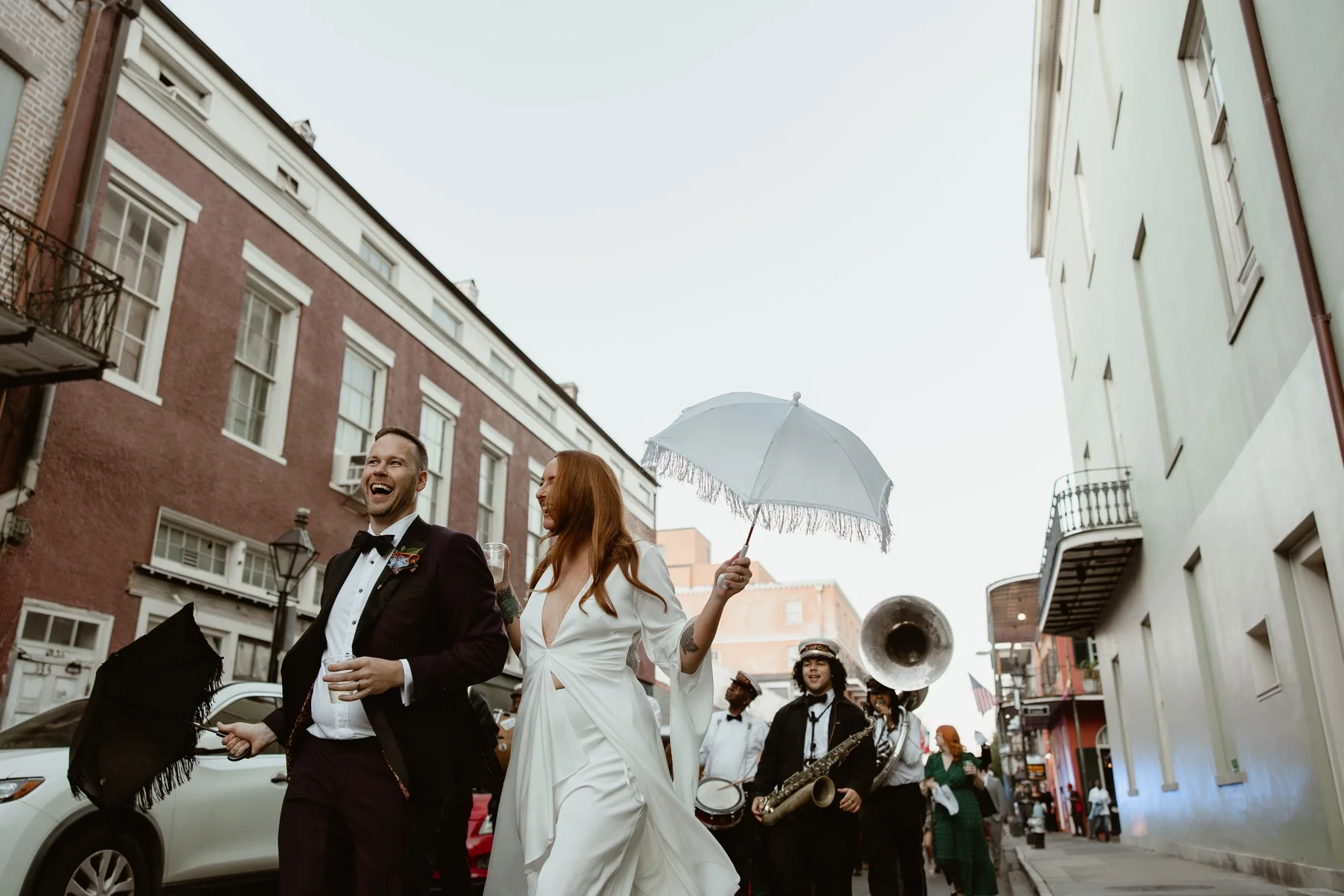 wedding-parade-catalina-jean-photography.webp