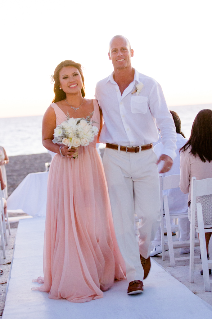 rl-beachCeremony-Mary+Phil-237.jpg