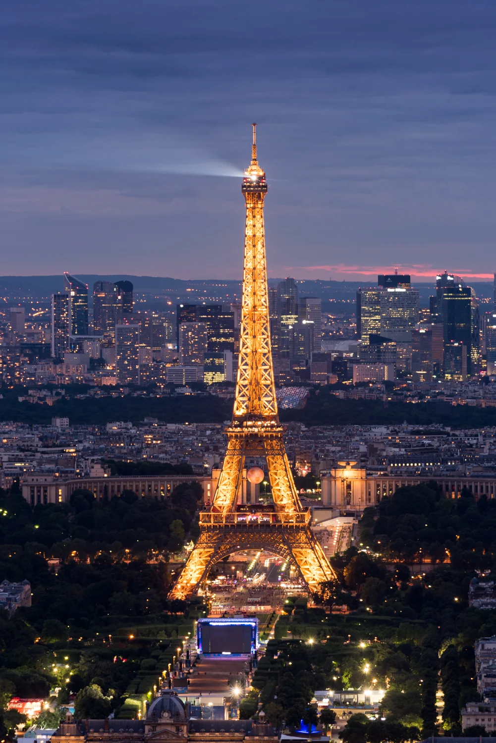 Eiffel tower at night