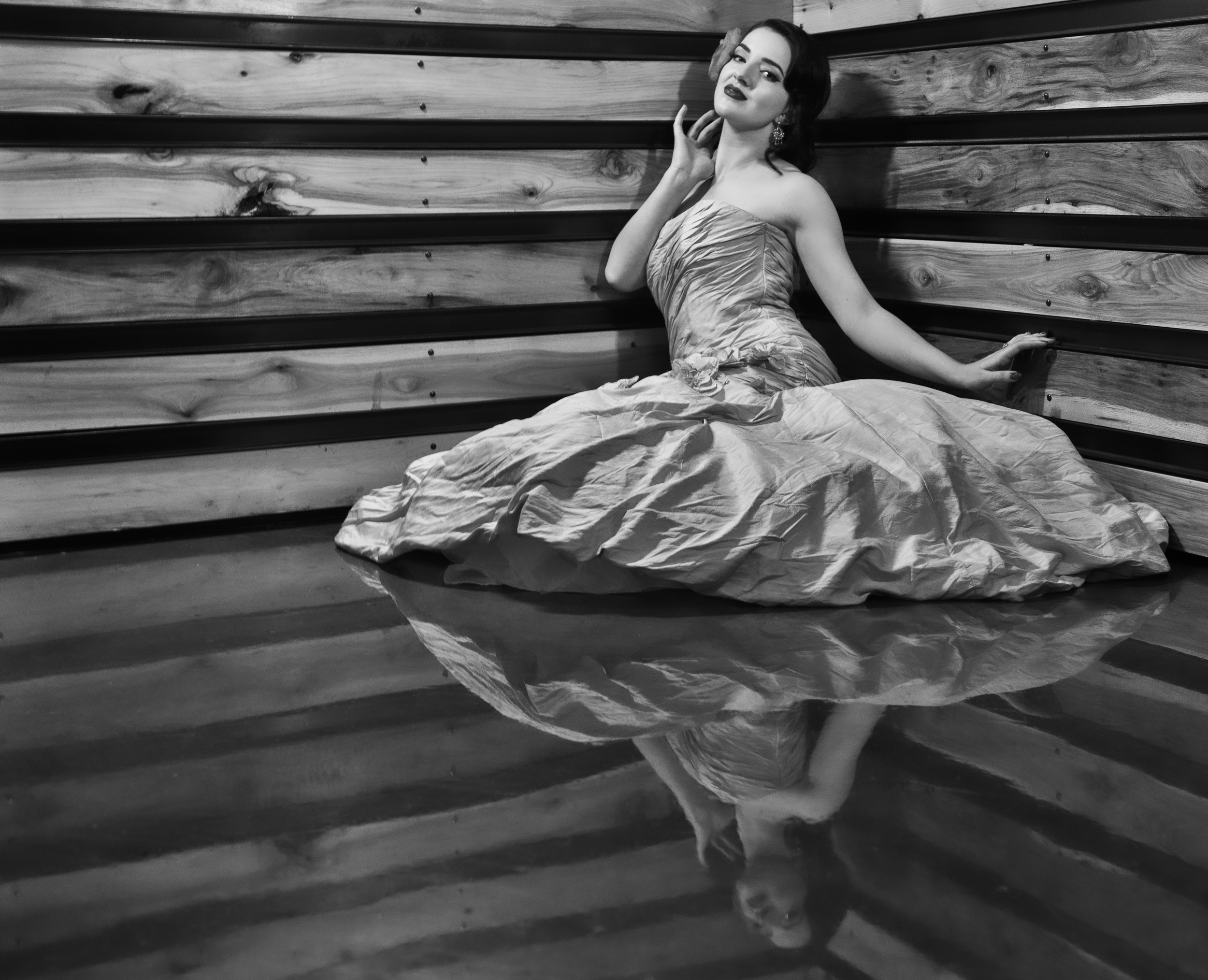 B&W Portrait Photo of bride with reflection, Cowichan Valley to Nanaimo