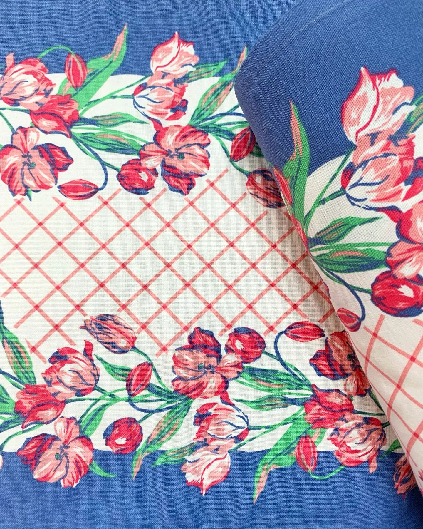 We&rsquo;re loving this newly arrived toweling! It will bring an instant pop of retro flair to your home. With two sides already hemmed, it&rsquo;s easy to turn it into napkins or dish towels by simply finishing the remaining edges, you can add trim 