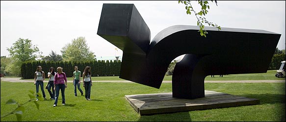 Clement Meadmore