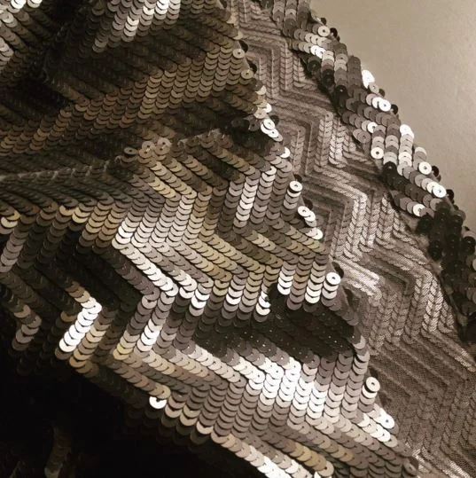 Sewing sequin fabric the easy way - a quick & dirty midi-length pencil skirt