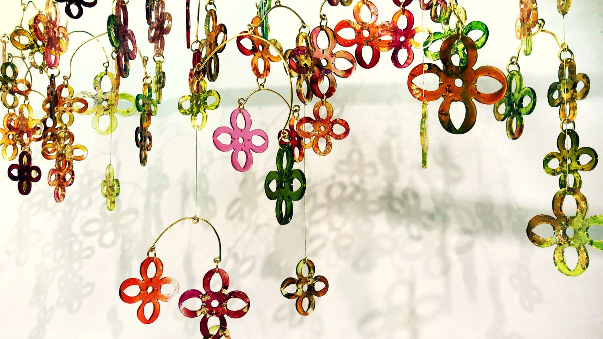 TOFFEE : mobile sculptures