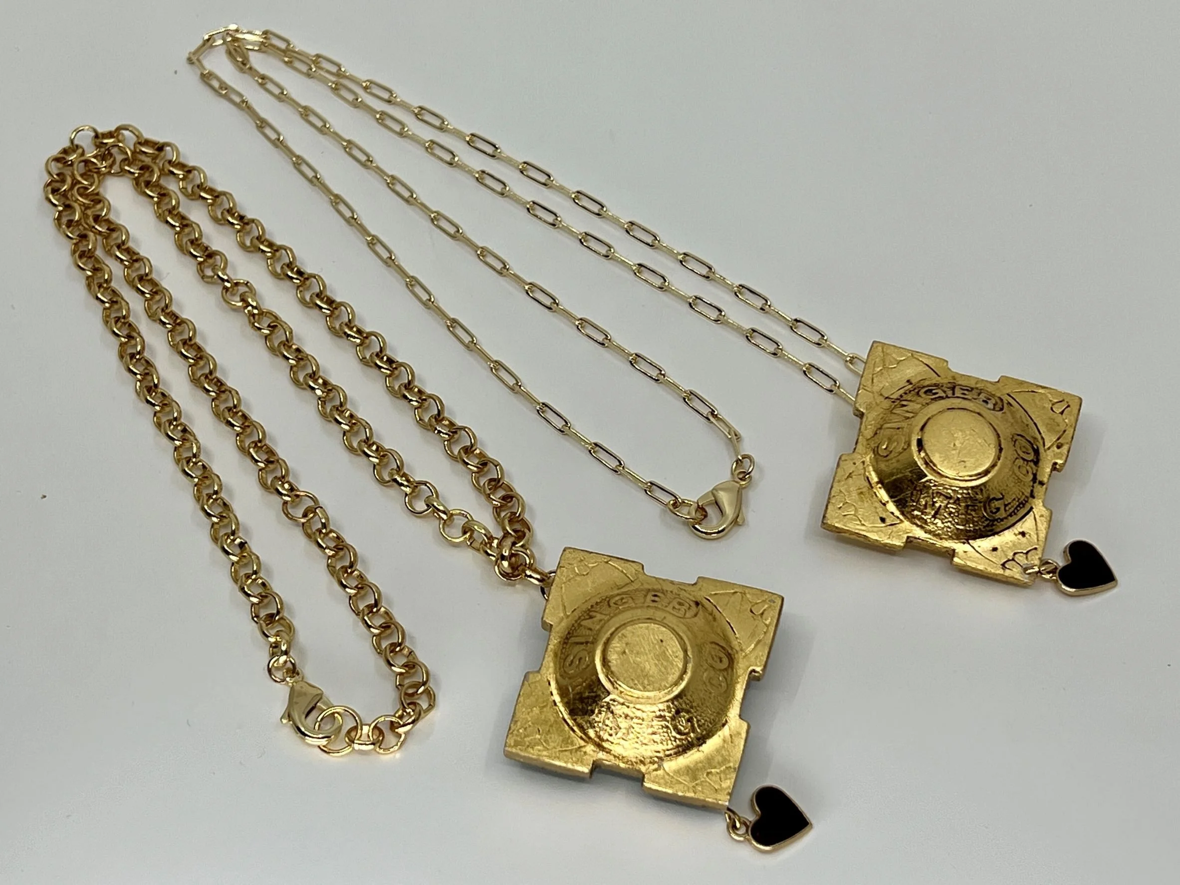 Rosie_Perl-brooch50.jpg