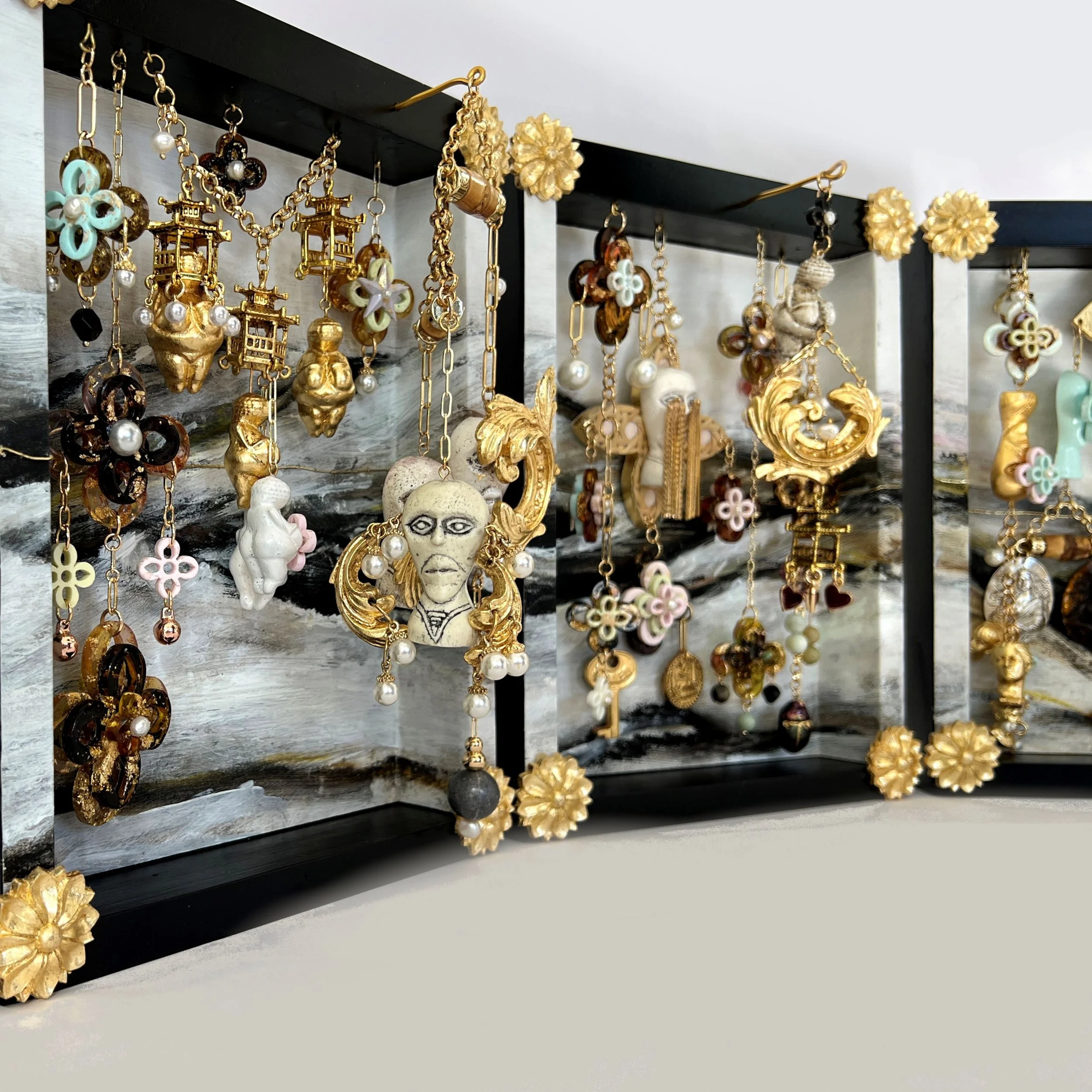 The Book of Sorrows; Venus & the Ghost Who Walks (Three Wise Monkeys) detail