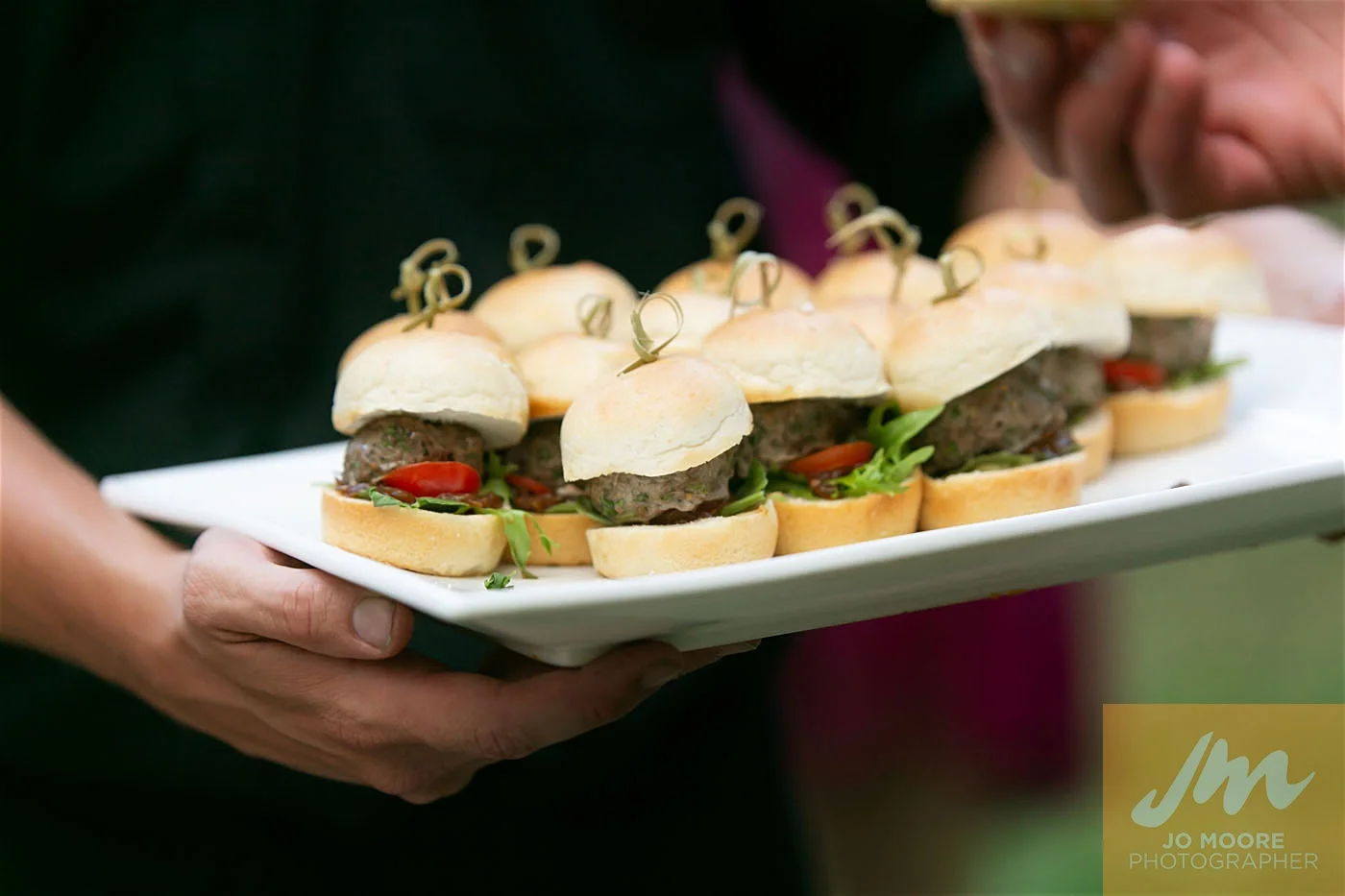 Laura and Keren-852.jpg