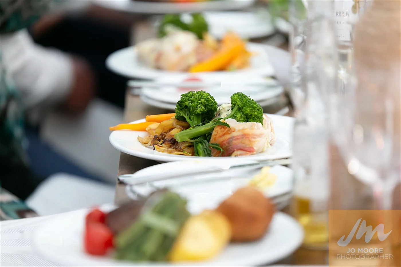 Laura and Keren-1104.jpg