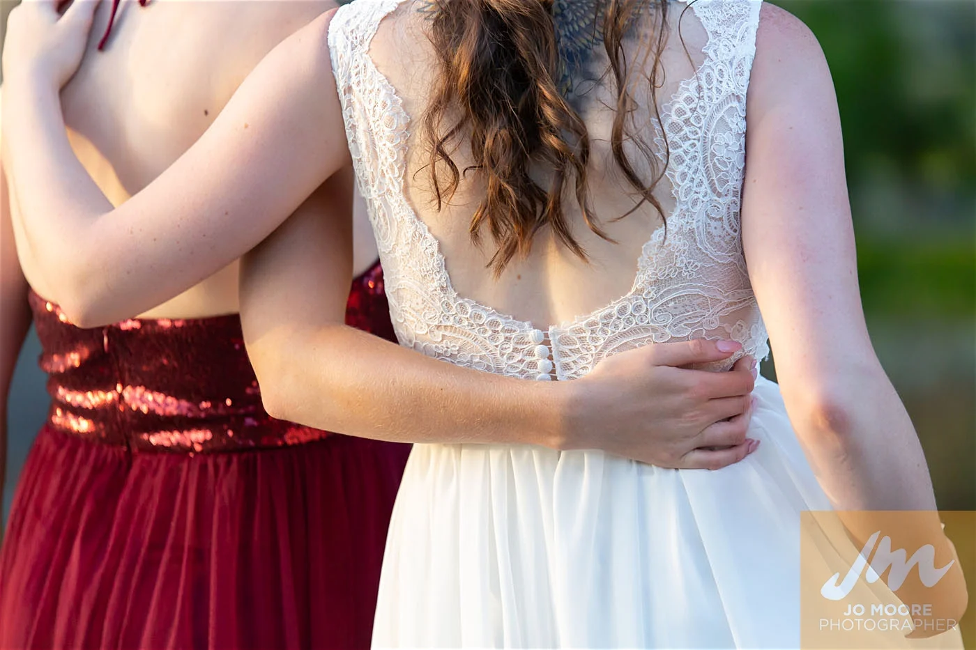 Laura and Keren-1147.jpg