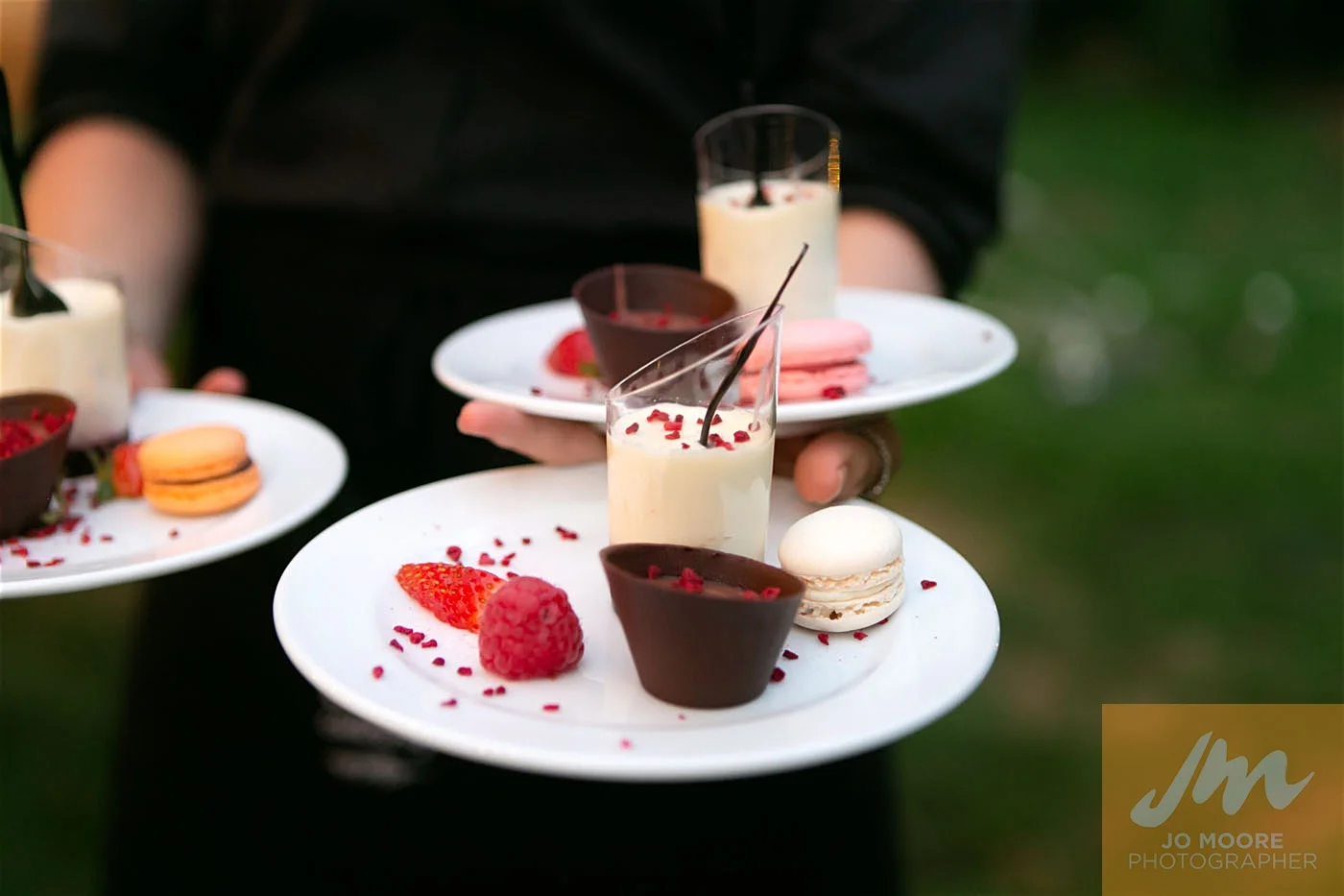 Laura and Keren-1229.jpg