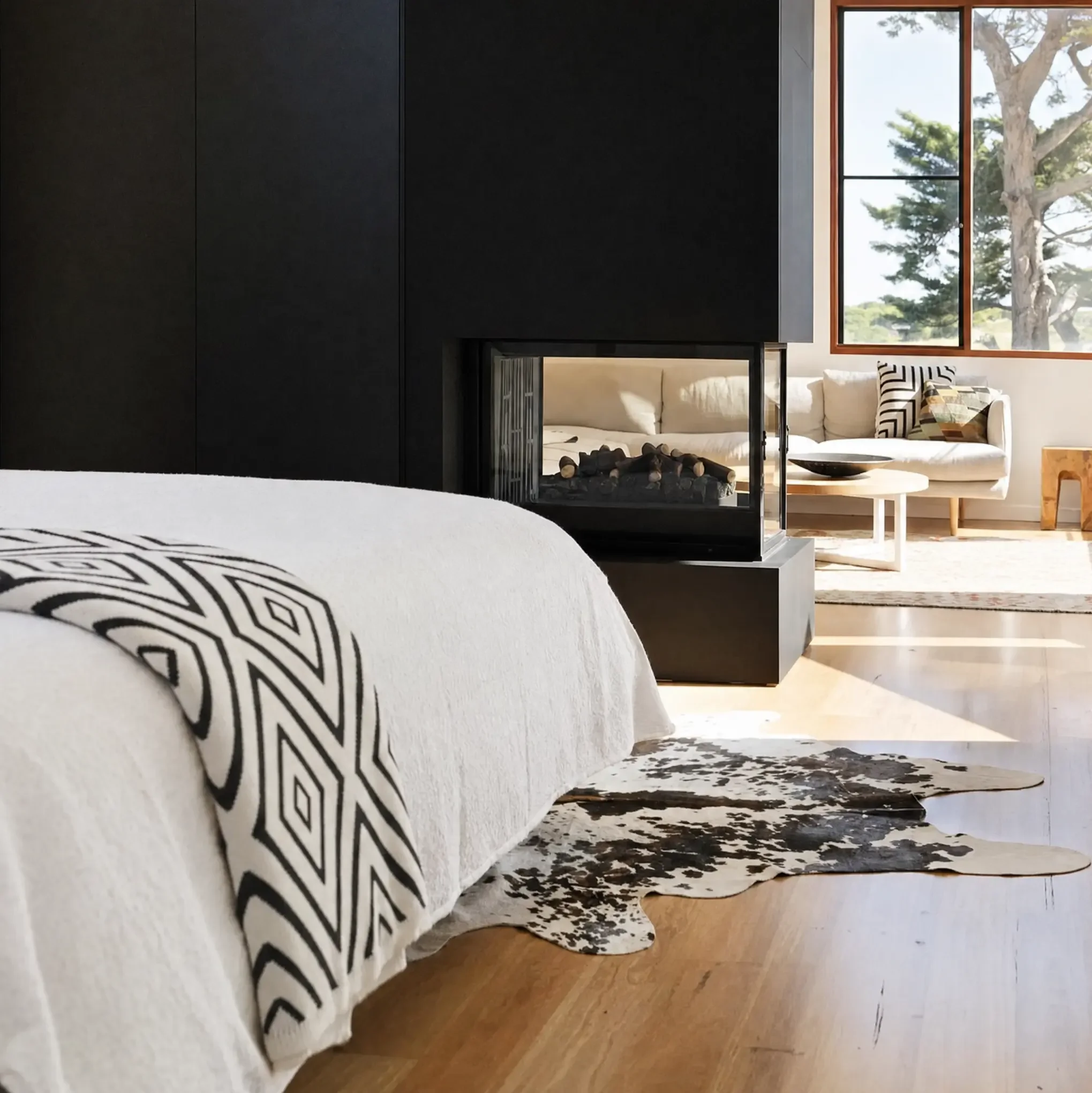 beach-brick-house-bedroom copy.webp