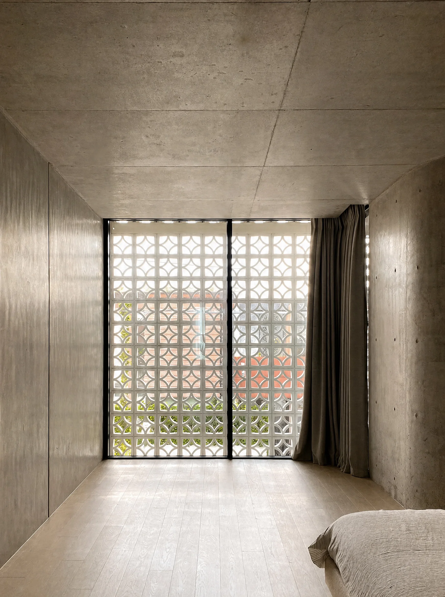 balmain-bedroom-jt.webp