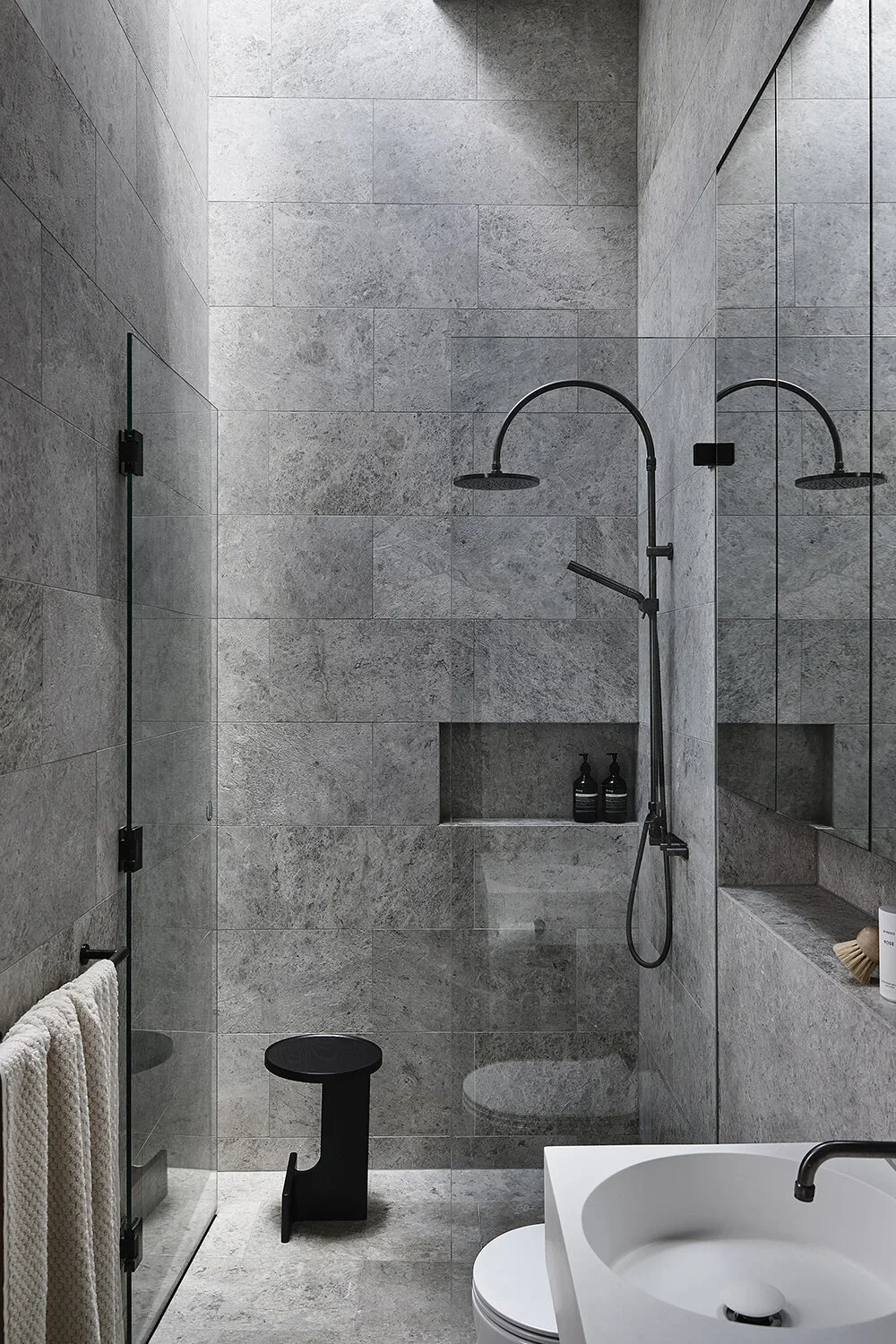 middle-park-house-ensuite.webp