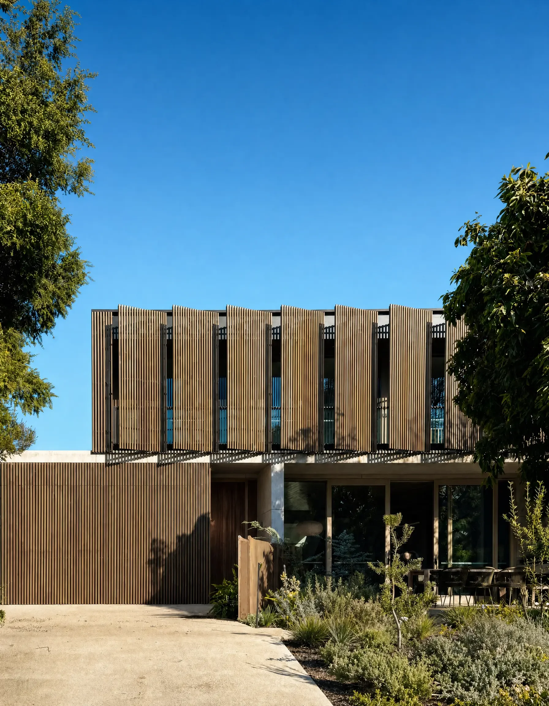 elizabeth-house-front.webp