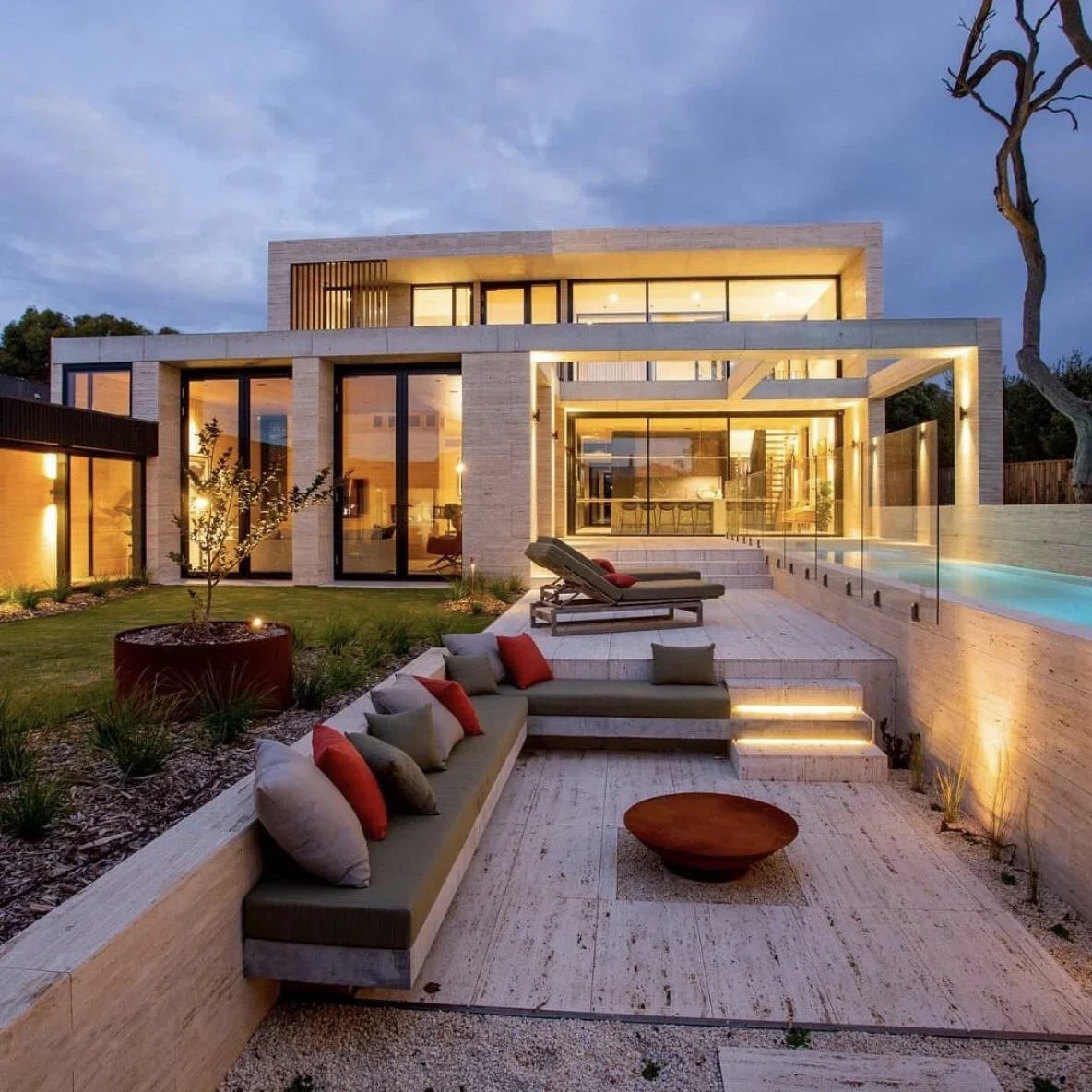 bell-street-travertine-house-1.webp